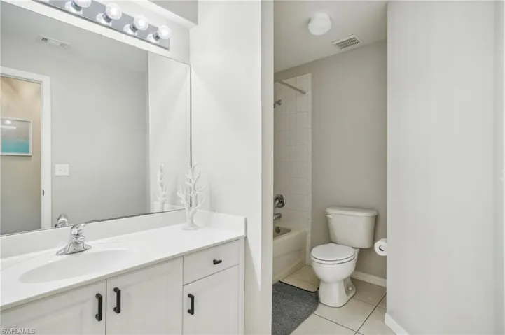 2nd Bathroom