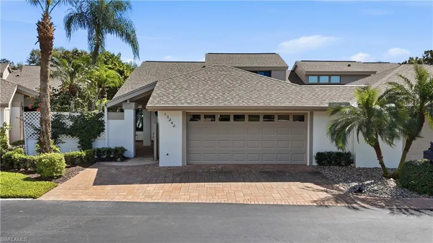 13242 Wedgefield Dr 24-9, Naples, Florida 34110