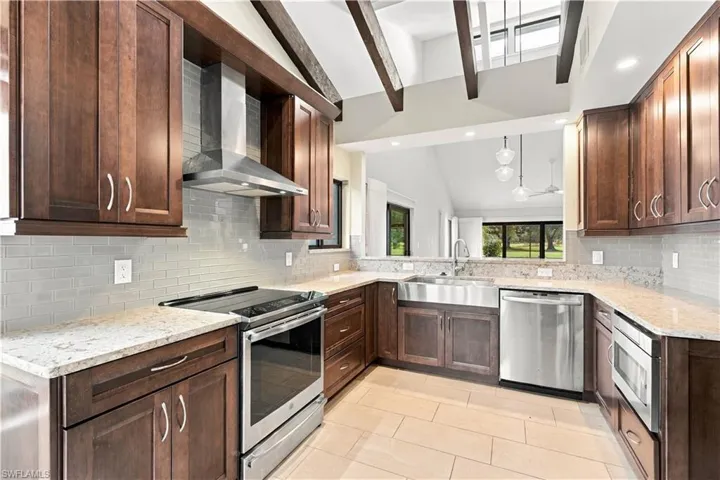 13242 Wedgefield Dr 24-9, Naples, Florida 34110