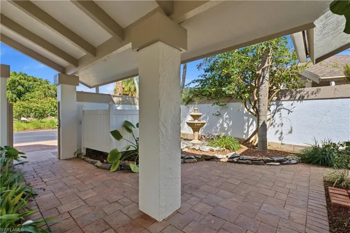 13242 Wedgefield Dr 24-9, Naples, Florida 34110