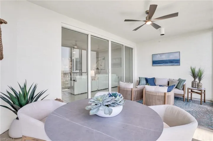 Dining space with ceiling fan