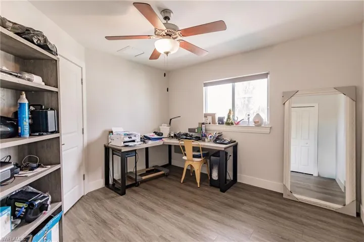 927 Sw 37th St, Cape Coral Fl 33914