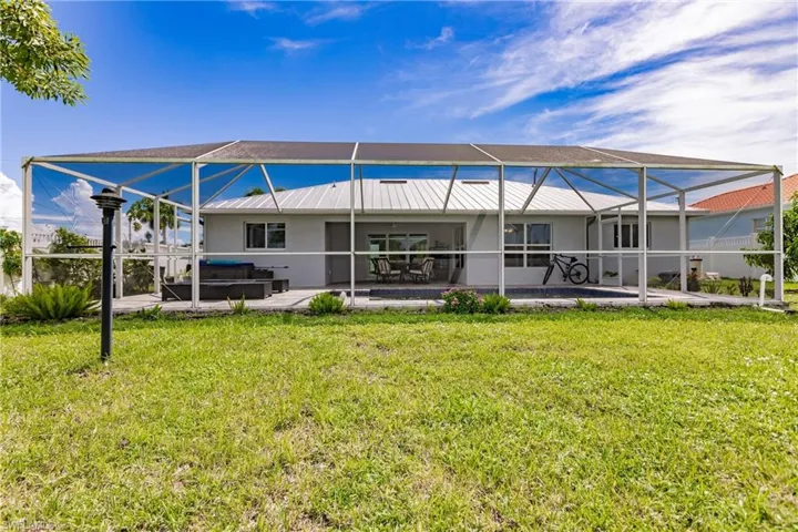 927 Sw 37th St, Cape Coral Fl 33914