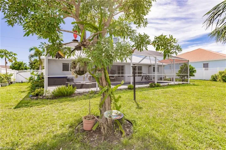 927 Sw 37th St, Cape Coral Fl 33914