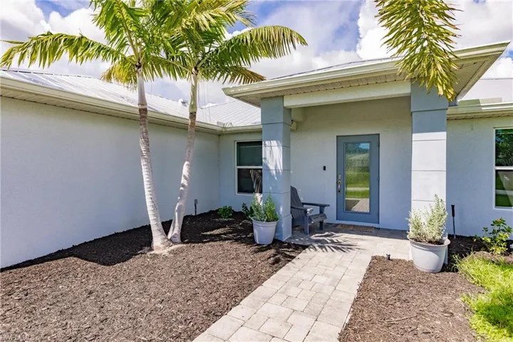 927 Sw 37th St, Cape Coral Fl 33914