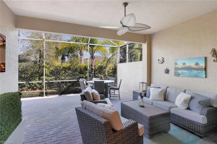 Sunroom with ceiling fan