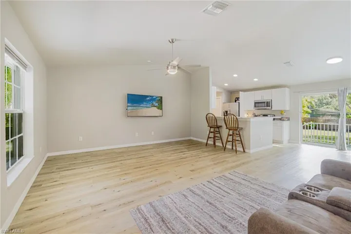 211 Palmacea Rd, Fort Myers, Florida 33905