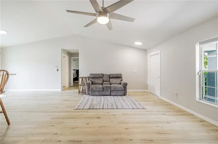 211 Palmacea Rd, Fort Myers, Florida 33905