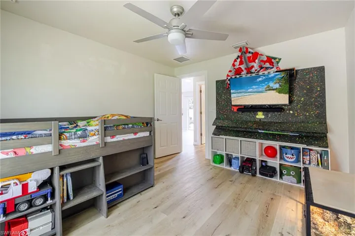 211 Palmacea Rd, Fort Myers, Florida 33905
