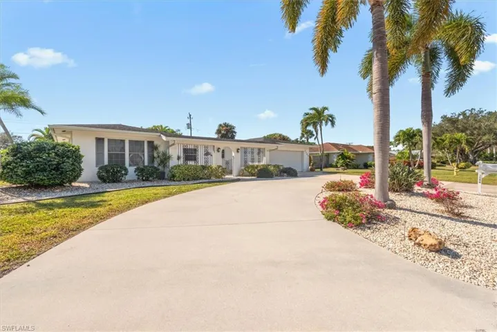 1344  Mayfair  TER, Fort Myers, FL 33919
