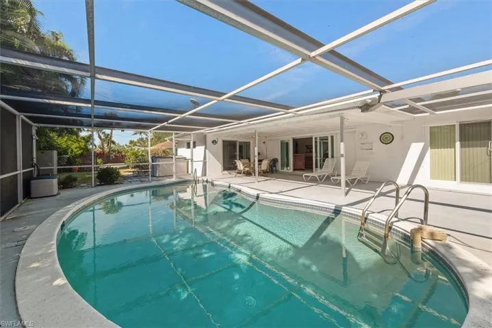 1344  Mayfair  TER, Fort Myers, FL 33919