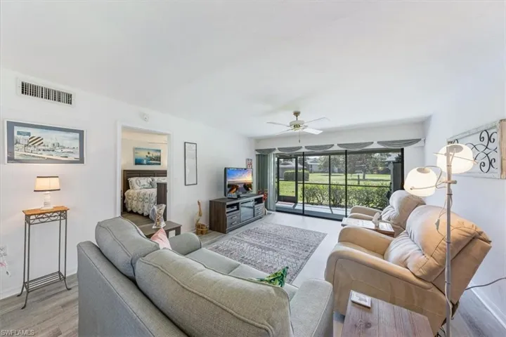 1208  Commonwealth  CIR, Naples, FL 34116