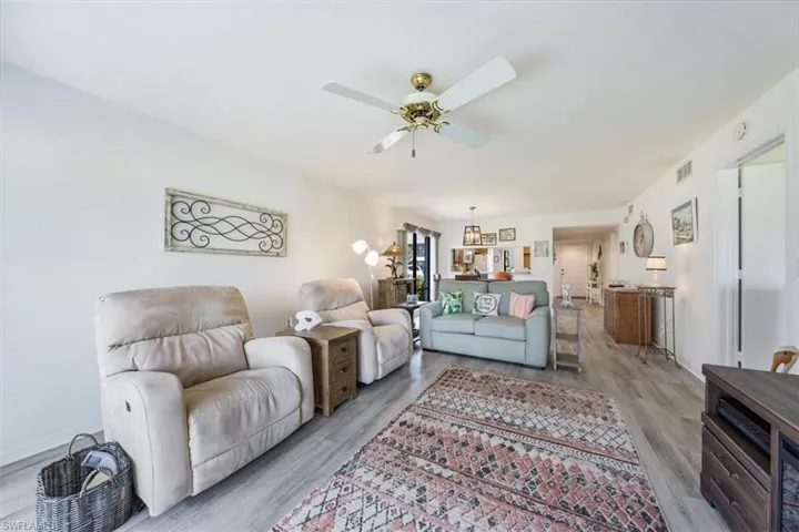 1208  Commonwealth  CIR, Naples, FL 34116