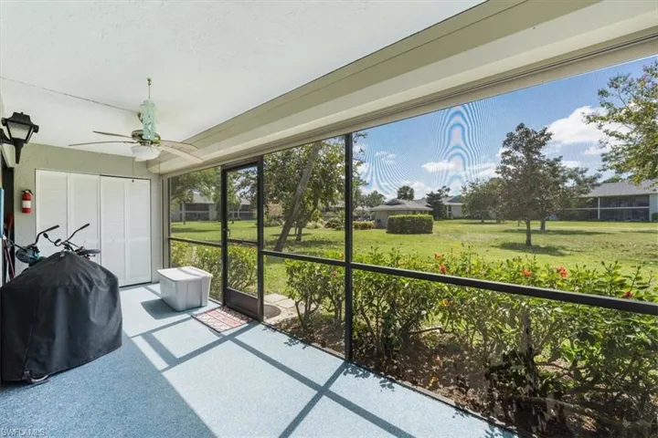 1208  Commonwealth  CIR, Naples, FL 34116