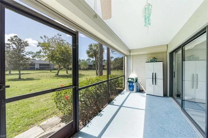 1208  Commonwealth  CIR, Naples, FL 34116
