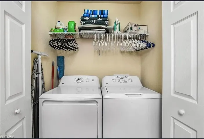 9566  TREVI  CT, Naples, FL 34113