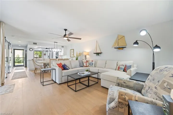 104 Pinebrook Dr, Fort Myers, Florida 33907