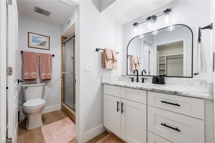 104 Pinebrook Dr, Fort Myers, Florida 33907