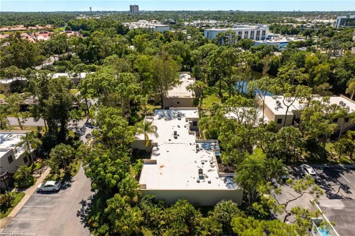 104 Pinebrook Dr, Fort Myers, Florida 33907