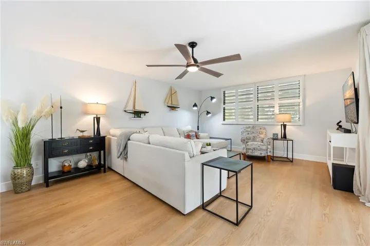 104 Pinebrook Dr, Fort Myers, Florida 33907