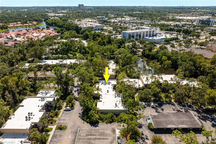 104 Pinebrook Dr, Fort Myers, Florida 33907