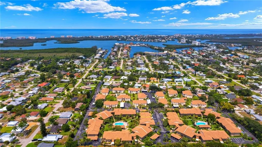 64  4th  ST, Bonita Springs, FL 34134