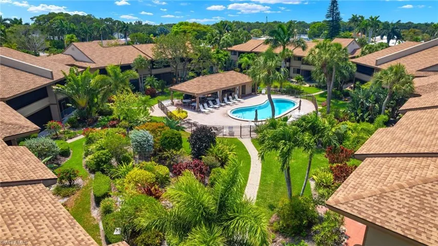 64  4th  ST, Bonita Springs, FL 34134