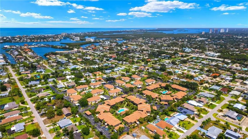 64  4th  ST, Bonita Springs, FL 34134
