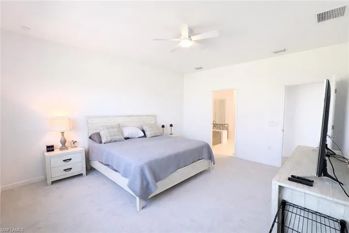 3776  Passion Vine  DR, Alva, FL 33920