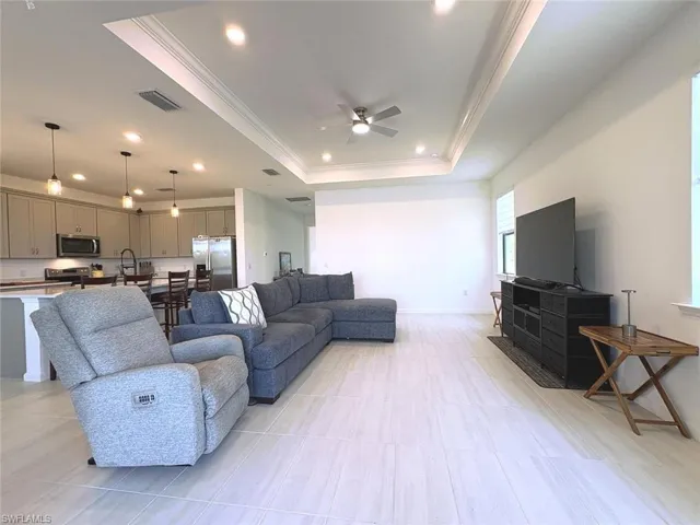 3776  Passion Vine  DR, Alva, FL 33920