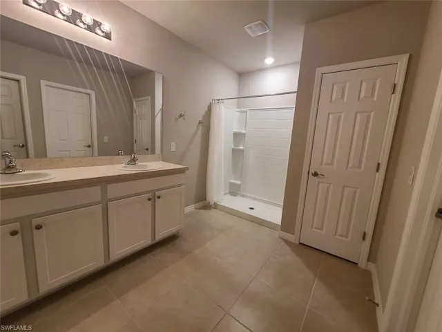 3153 Cozumel Ct, Cape Coral, Florida 33909