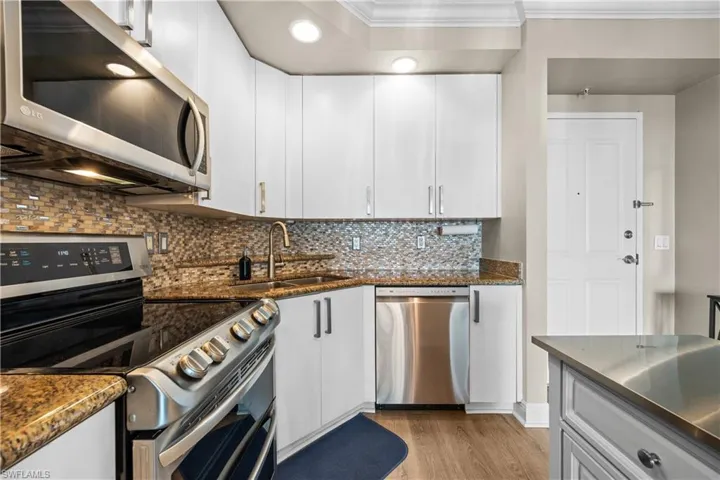 2825 Palm Beach Blvd 616, Fort Myers, Florida 33916