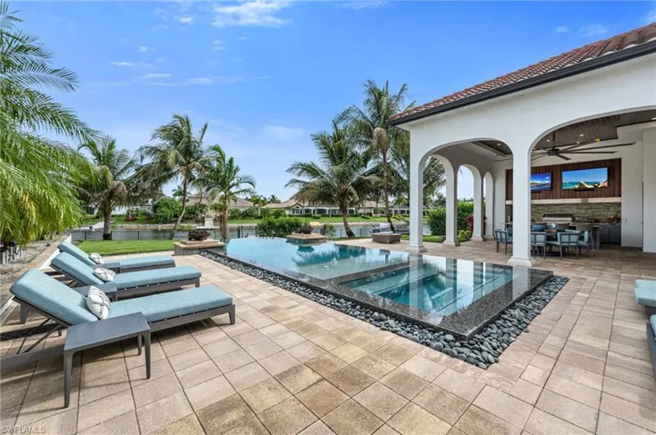 11861 Via Novelli Ct, Miromar Lakes, Florida 33913