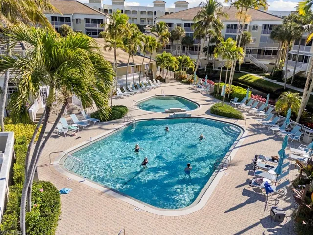 7638 Pebble Creek Cir 102, Naples, Florida 34108