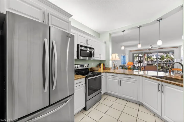 7638 Pebble Creek Cir 102, Naples, Florida 34108