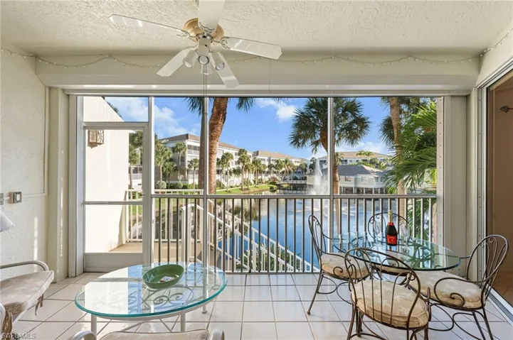 7638 Pebble Creek Cir 102, Naples, Florida 34108