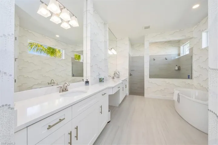 17244 Blue Sapphire Dr, Fort Myers, Florida 33913