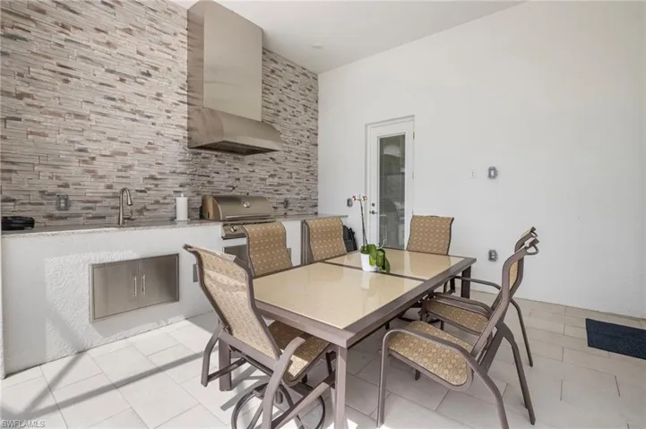 17244 Blue Sapphire Dr, Fort Myers, Florida 33913