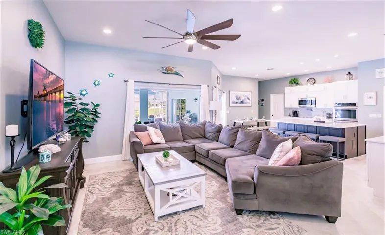 2910 37th Ter, Cape Coral, Florida 33914