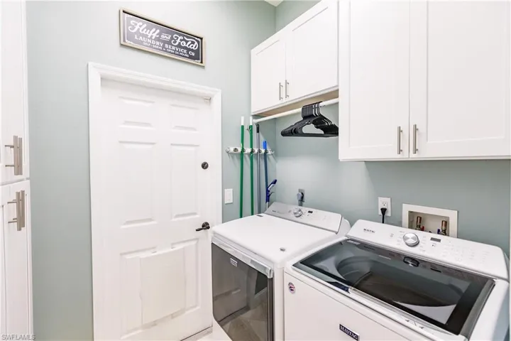 2910 37th Ter, Cape Coral, Florida 33914