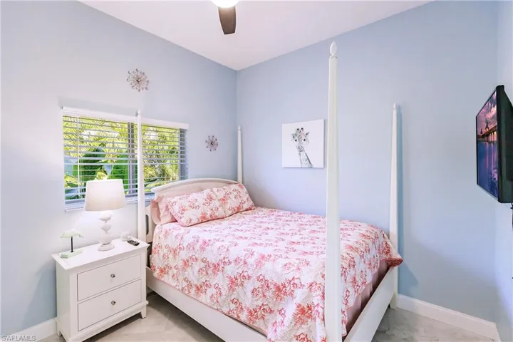 2910 37th Ter, Cape Coral, Florida 33914