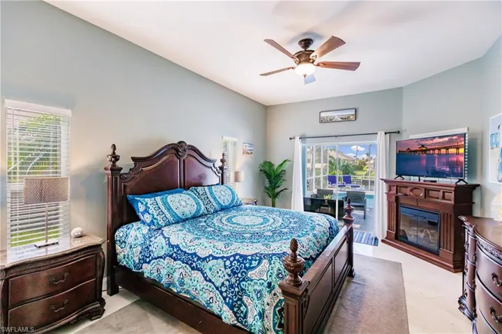 2910 37th Ter, Cape Coral, Florida 33914