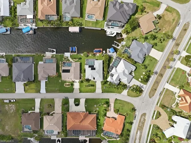 2910 37th Ter, Cape Coral, Florida 33914