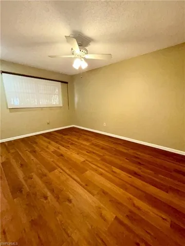 Guest Bedroom #1