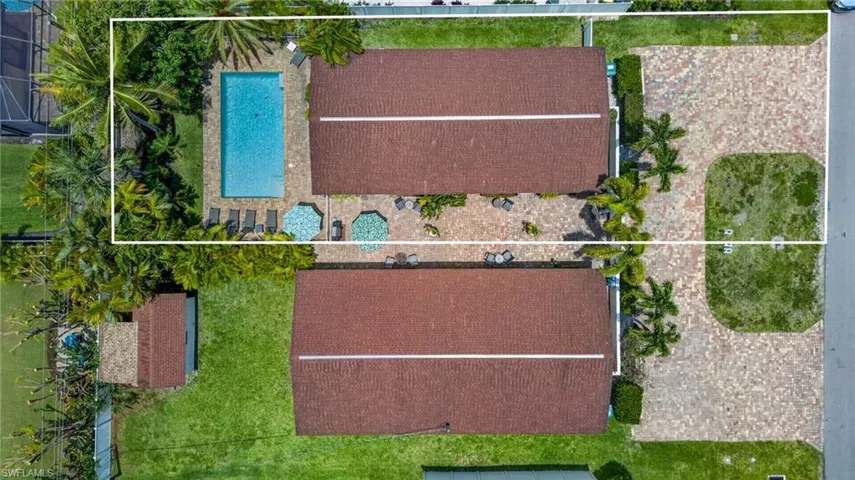 563 105th Ave N, Naples, Florida 34108