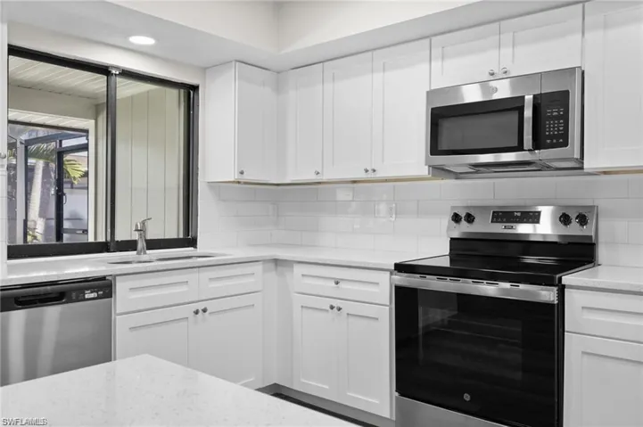 5851 Lincoln Rd, Venice, Florida 34293