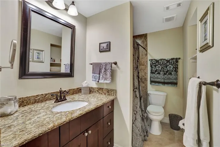 70  Glades  BLVD, Naples, FL 34112