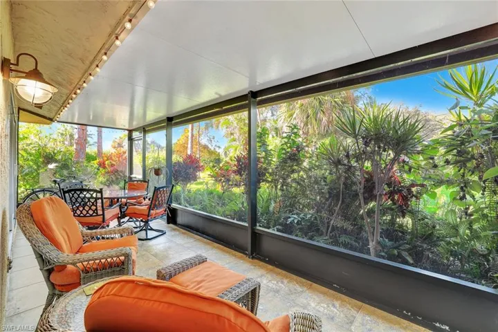 70  Glades  BLVD, Naples, FL 34112