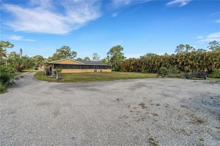 230  11th SW ST, Naples, FL 34117