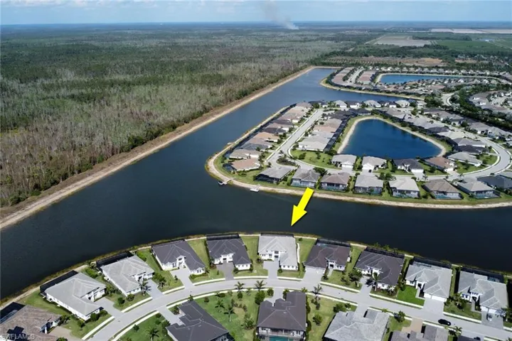 View of property location featuring continuous connecting waterways.